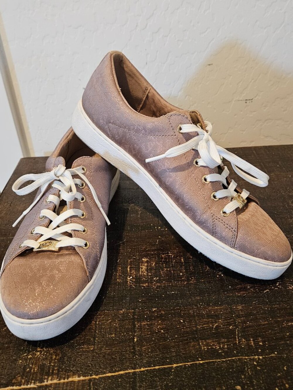 KORS Michael Pink Women's Keaton Leather Lace-up, Logo shoes Sneaker, size 11M